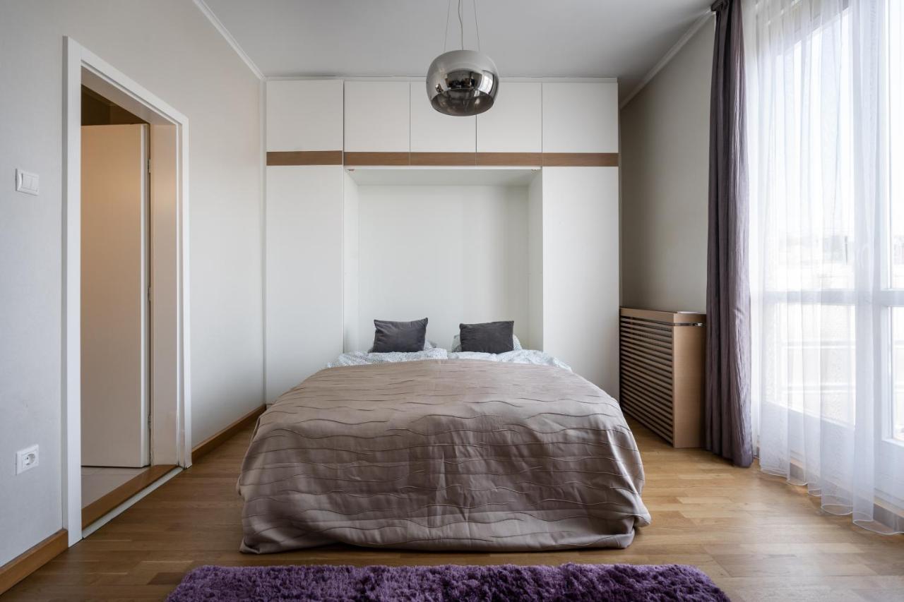 Breathless Basilika View Elegant Flat With Balcony Need Reservation X Free Parking Budapest Exteriör bild