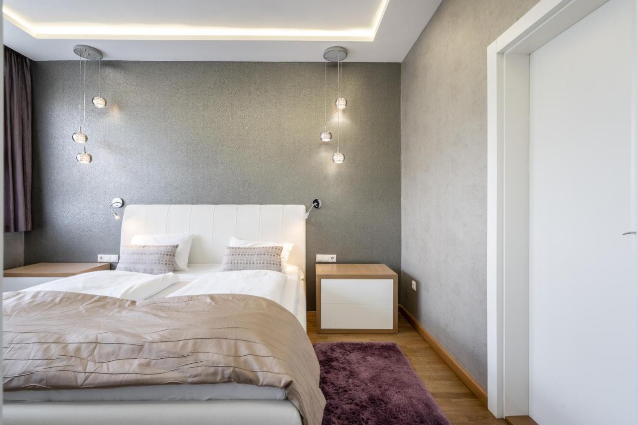 Breathless Basilika View Elegant Flat With Balcony Need Reservation X Free Parking Budapest Exteriör bild