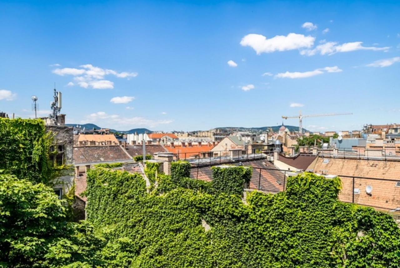 Breathless Basilika View Elegant Flat With Balcony Need Reservation X Free Parking Budapest Exteriör bild