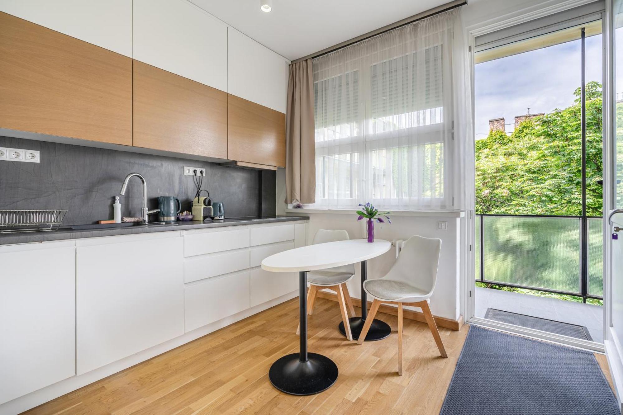 Breathless Basilika View Elegant Flat With Balcony Need Reservation X Free Parking Budapest Exteriör bild